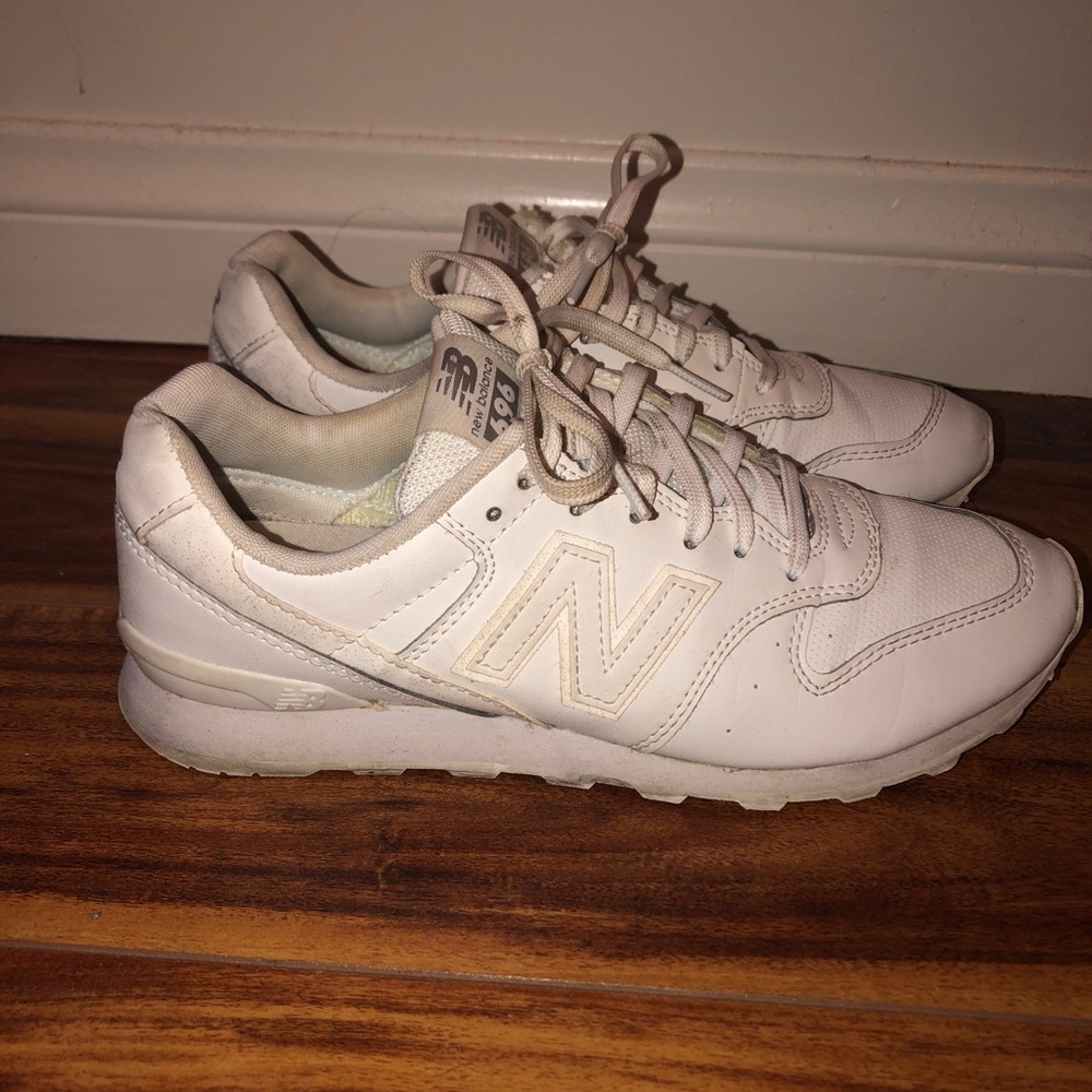 white new balance dad shoes